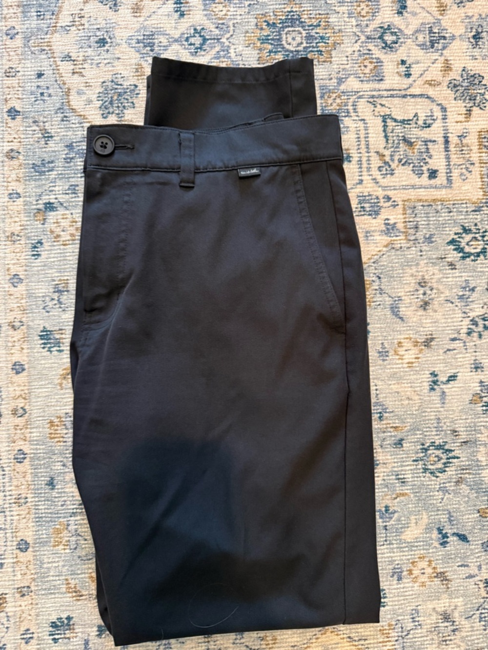 Travis Matthews Black Open to Close 2.0 pants. 33x30